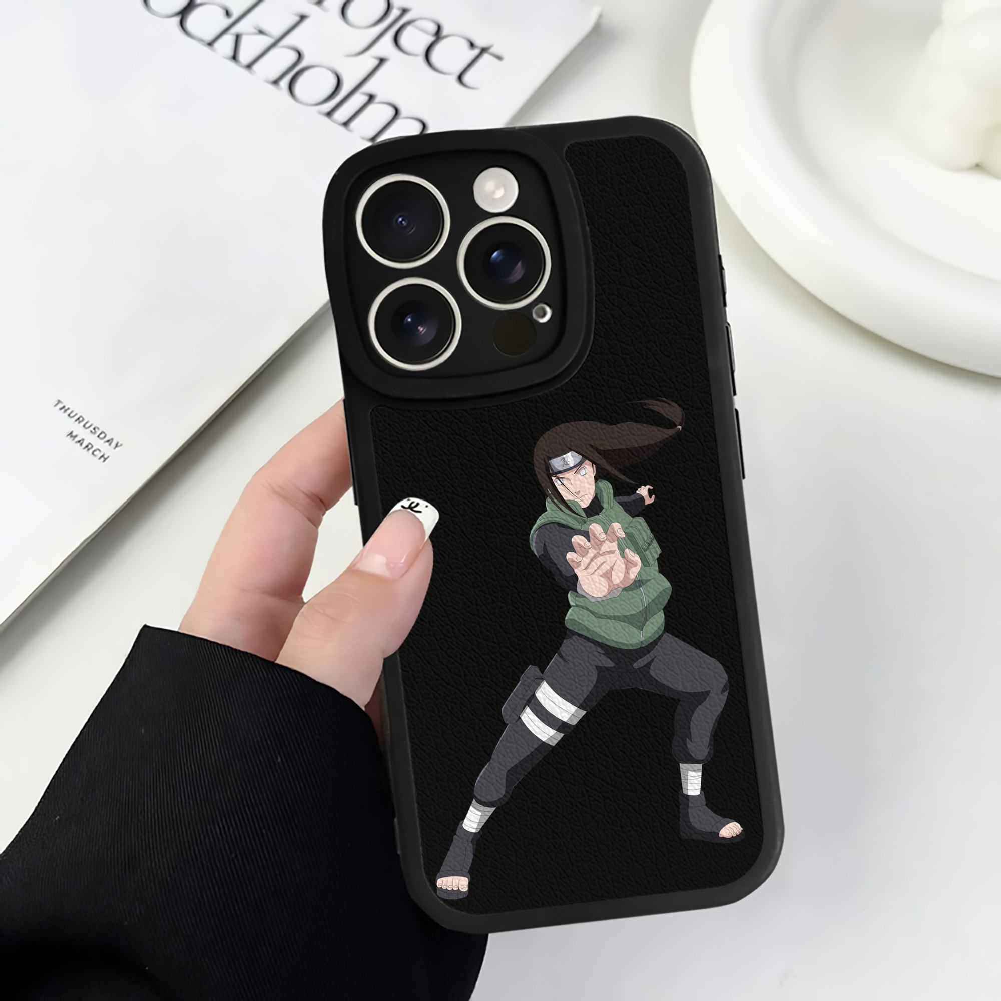 （画像用） NARUTO -ナルト- 日向ネジ Hyūga Neji 【iPhone 16シリーズ対応】シリコンスマホケース（レザー調） 材質：シリコン